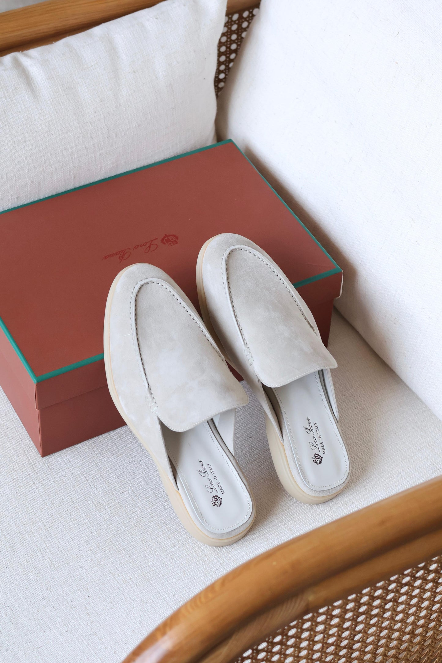 SLIPPERS FOR MEN